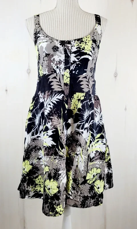 LE CHATEAU LIME BLACK FLORAL DRESS LADIES LARGE PRE-LOVED