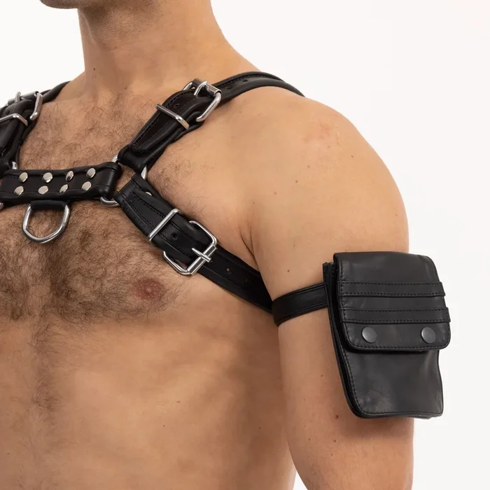 Prowler Red Leather Pouch Wallet Black